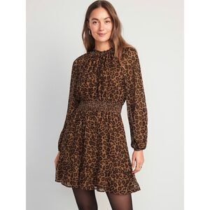 NWT Old Navy Waist-Defined Printed Smocked Mini Dress in Animal Print, Small
